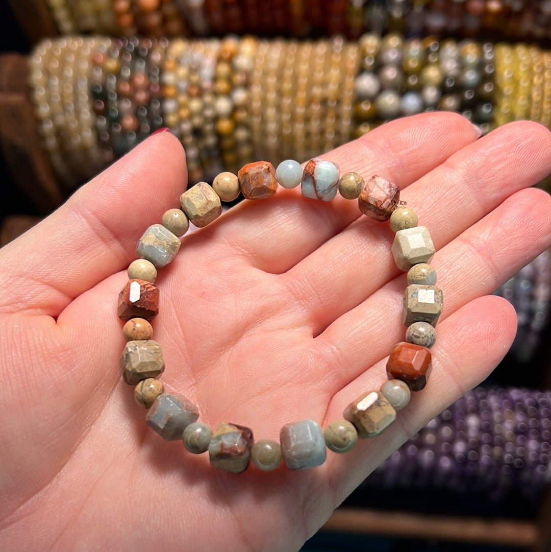 Dendritic Faceted Cube Bracelet