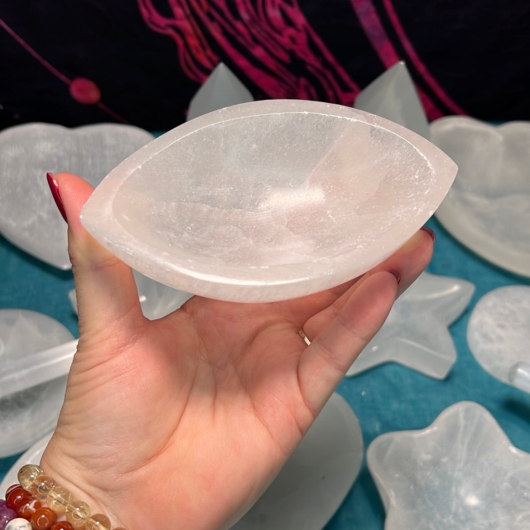 Selenite Eye Shape Bowl