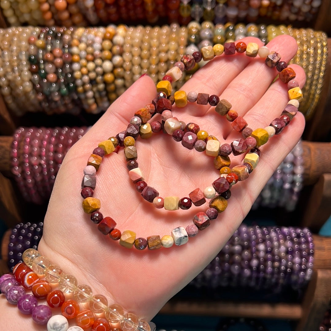 Mookaite Faceted Cube Bead Bracelet